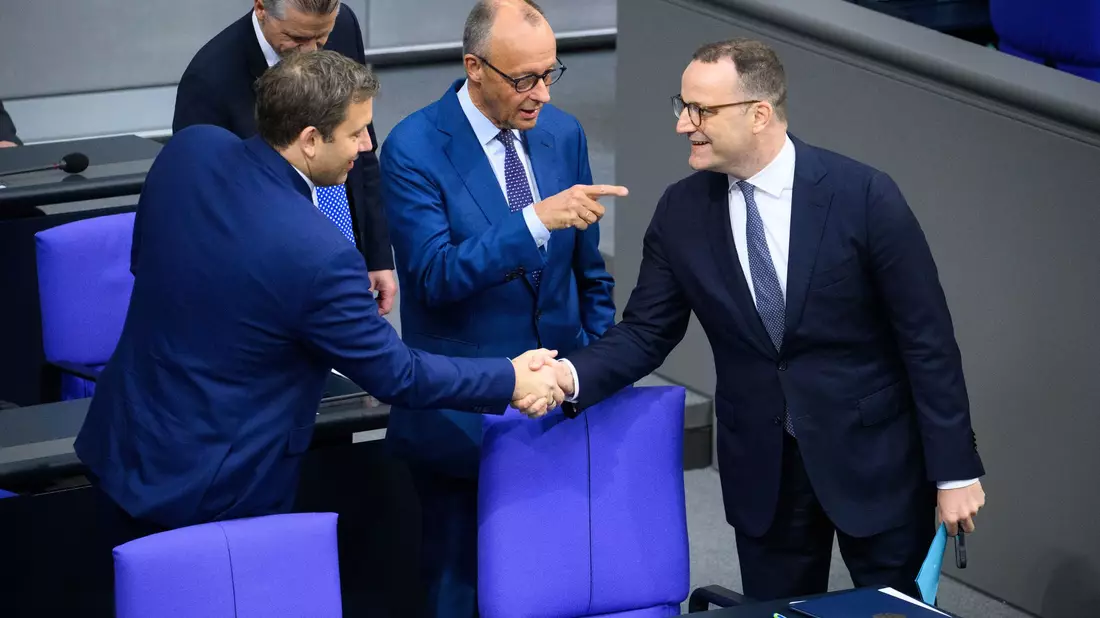 Die Koalition hatte sich in der vergangenen Woche auf ein Reformpaket mit 34 Punkten verständigt.  - Bild: Bernd von Jutrczenka/dpa