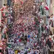 Das Spektakel ist umstritten, aber sehr beliebt. - Bild: Miguel Oses/AP/dpa