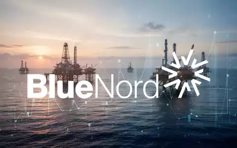 Abstrakte Darstellung der Offshore-Energiebranche mit subtilen Andeutungen von Erdgasinfrastruktur auf ruhigem Meer bei Sonnenaufgang, die Fülle und positive finanzielle Leistung vermittelt. - Foto: über boerse-global.de