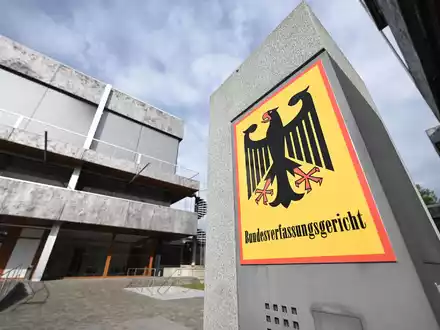 Das Gericht hat einen Eilantrag der Linksfraktion geprüft. - Foto: Uli Deck/dpa