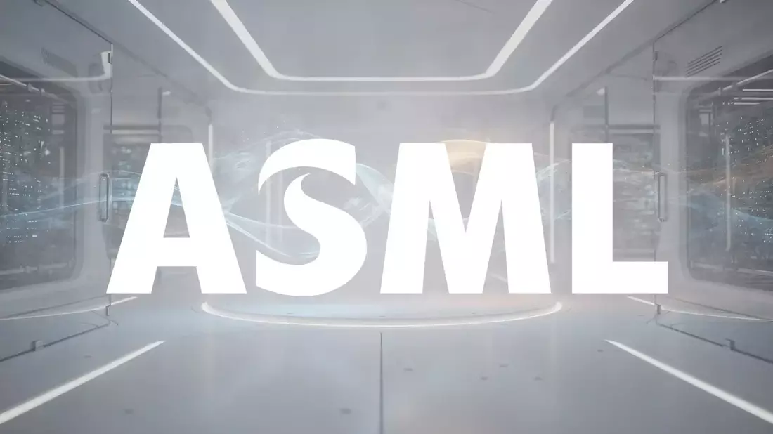 ASML Stock: Analyst Upgrades vs Geopolitical Risks Ahead of Q2 Earnings