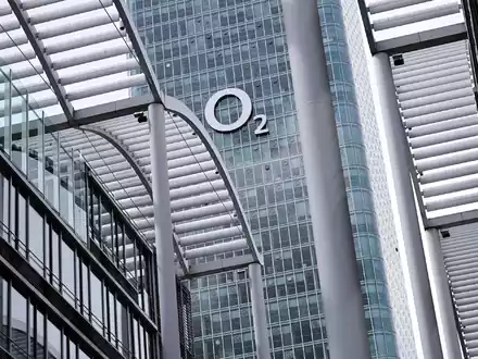 Blick auf die Münchner Konzernzentrale von Telefónica Deutschland. - Foto: Sven Hoppe/dpa