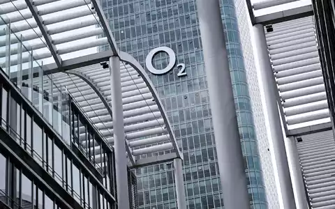 Blick auf die Münchner Konzernzentrale von Telefónica Deutschland. - Foto: Sven Hoppe/dpa