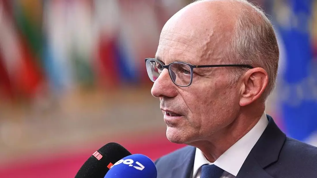 Luxemburgs Premier rät von Sozialkürzungen für Rüstung ab