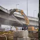 Die Ringbahnbrücke in Berlin trug täglich sehr viel Verkehr. (Archivbild) - Bild: Christoph Soeder/dpa