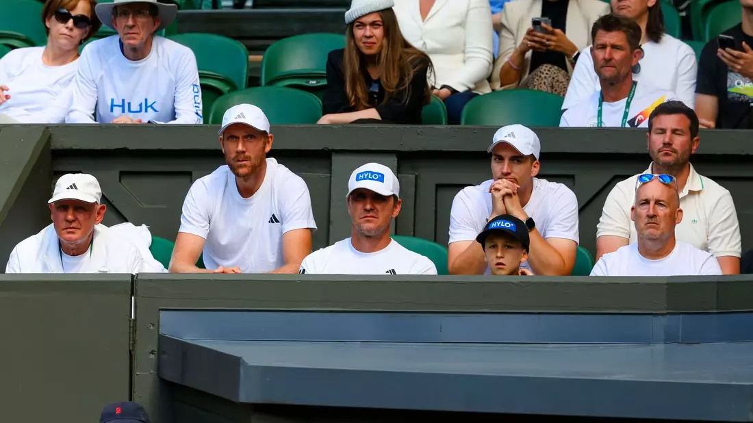 Die Box von Alexander Zverev: Ganz links sitzt der Vater.  - Bild: Frank Molter/dpa