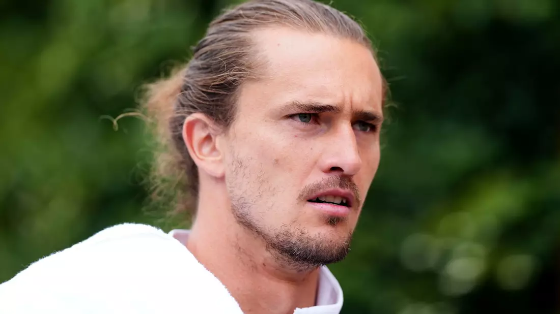 Alexander Zverev spielt um den Einzug ins Wimbledon-Endspiel. - Bild: John Walton/PA Wire/dpa
