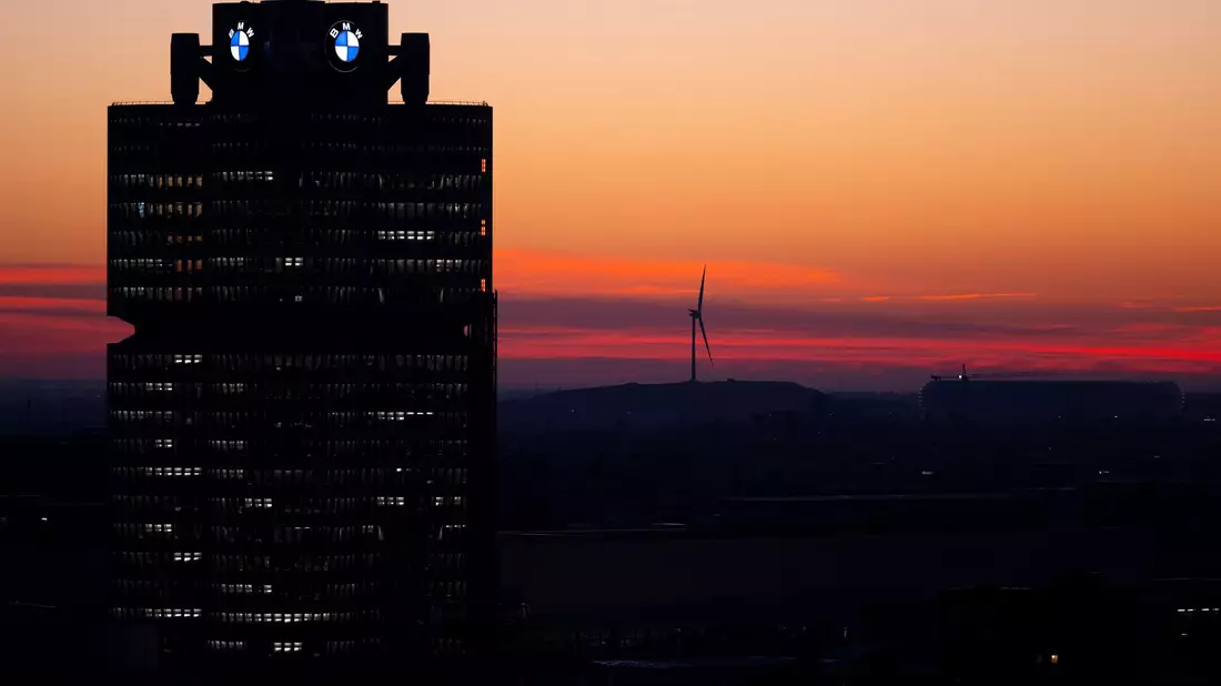 BMW hat mit sinkenden Absatzzahlen zu kämpfen. (Archivbild) - Bild: Sven Hoppe/dpa