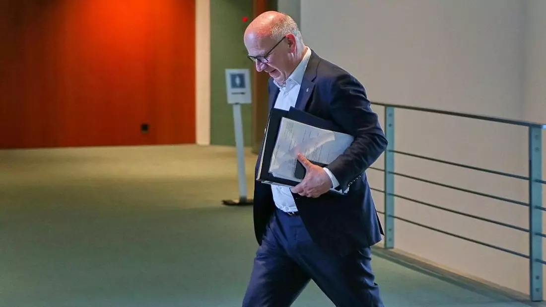 Künast stellt Wegners Eignung als Bürgermeister infrage
