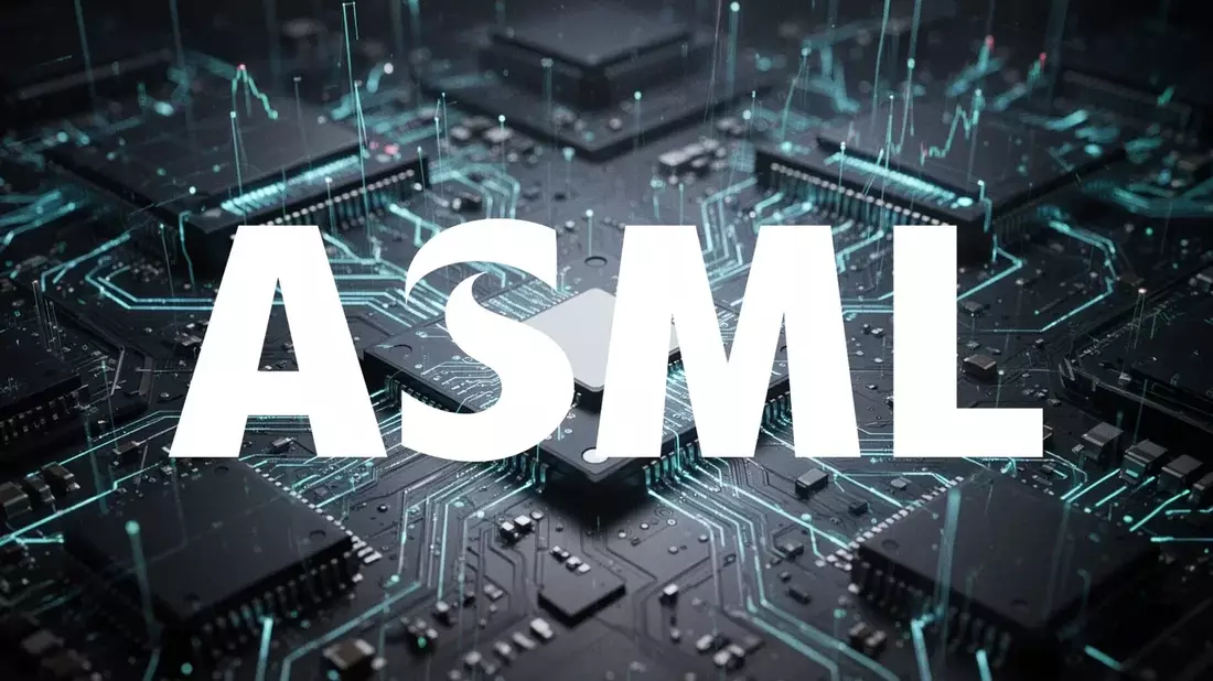 ASML Stock Slips vs Analyst Upgrades: Semiconductor Cycle Debate