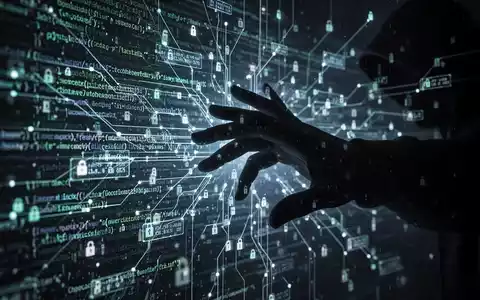 Glühendes Netzwerk aus Code und Daten, eine schattenhafte Hand greift hinein – Symbol für Cyberangriff und Datendiebstahl. - Foto: über boerse-global.de