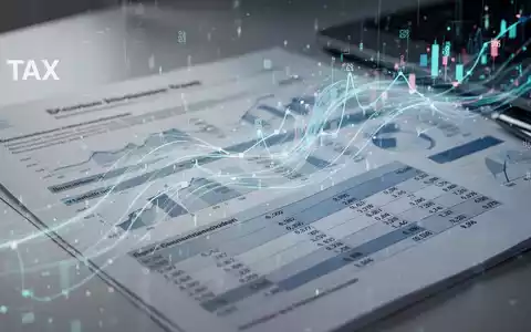Abstrakte Darstellung digitaler Steuerdaten, die über ein Finanzdokument fließen, mit Andeutungen von Graphen und Zahlen. - Foto: über boerse-global.de