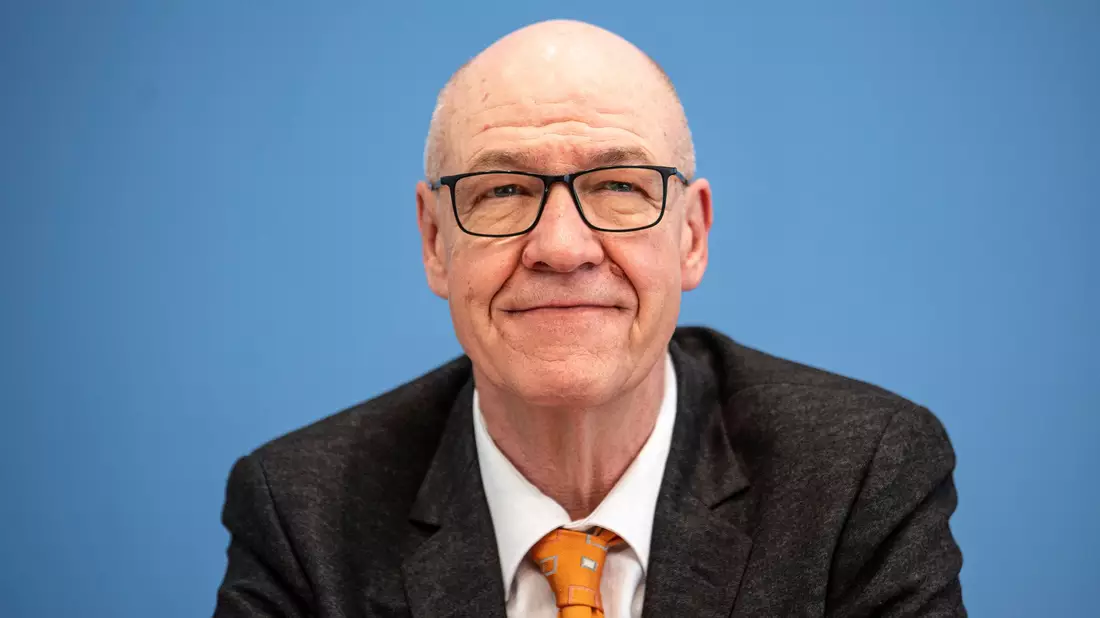 DIW-Ökonom Martin Gornig hat noch Hoffnung für die deutsche Industrie. (Archivbild) - Bild: Fabian Sommer/dpa