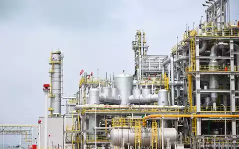 BASF hat ein riesiges Werk in China errichtet - auf den Markt will der Konzern nicht verzichten - Foto: Deng Hua/XinHua/dpa