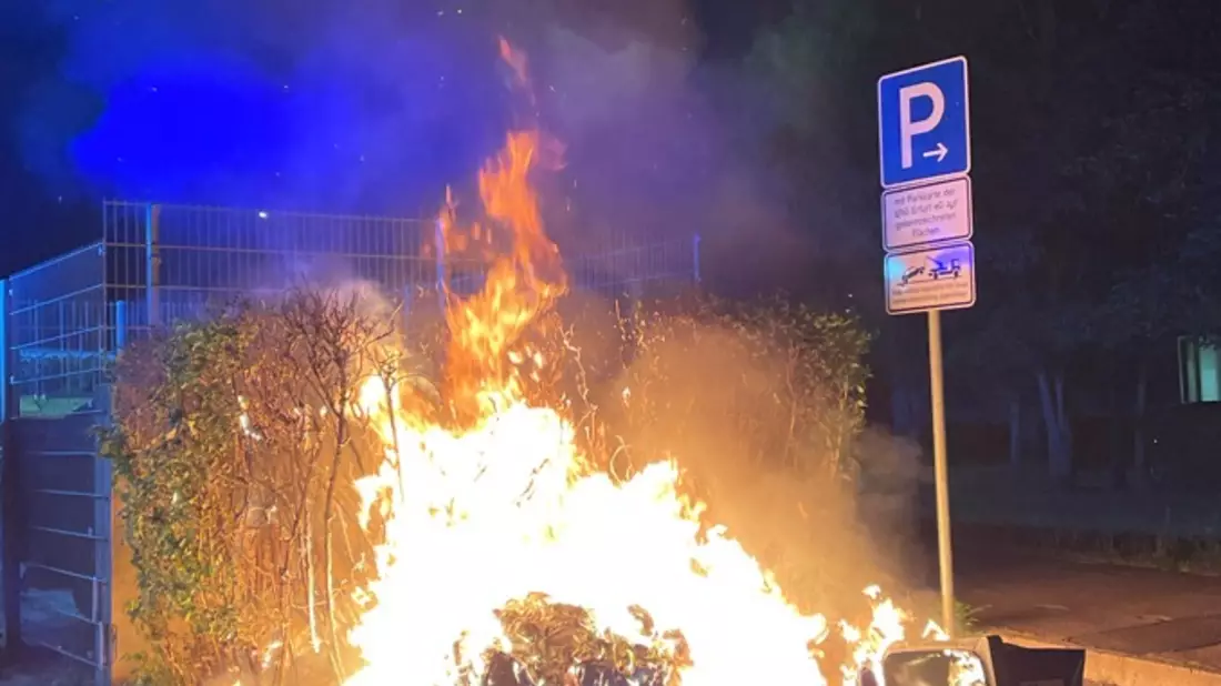LPI-EF: Flammen in der Nacht - Bild: presseportal.de
