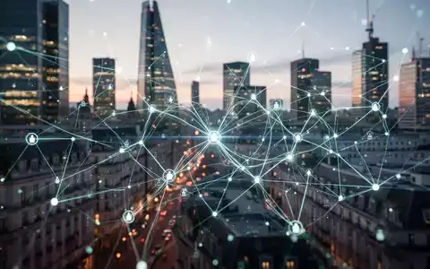 Ein stilisiertes Netzwerk aus leuchtenden digitalen Linien und Knoten, das eine komplexe Holdingstruktur darstellt, über einer Stadtansicht bei Dämmerung. - Foto: über boerse-global.de