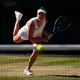 Linda Noskova feiert in Wimbledon ihren ersten Grand-Slam-Titel. - Bild: Mike Egerton/PA Wire/dpa