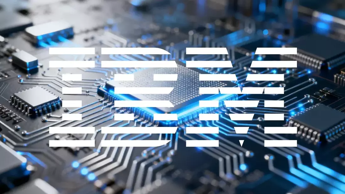IBM Stock Split by Divergent Analyst Views Ahead of Q2 Earnings