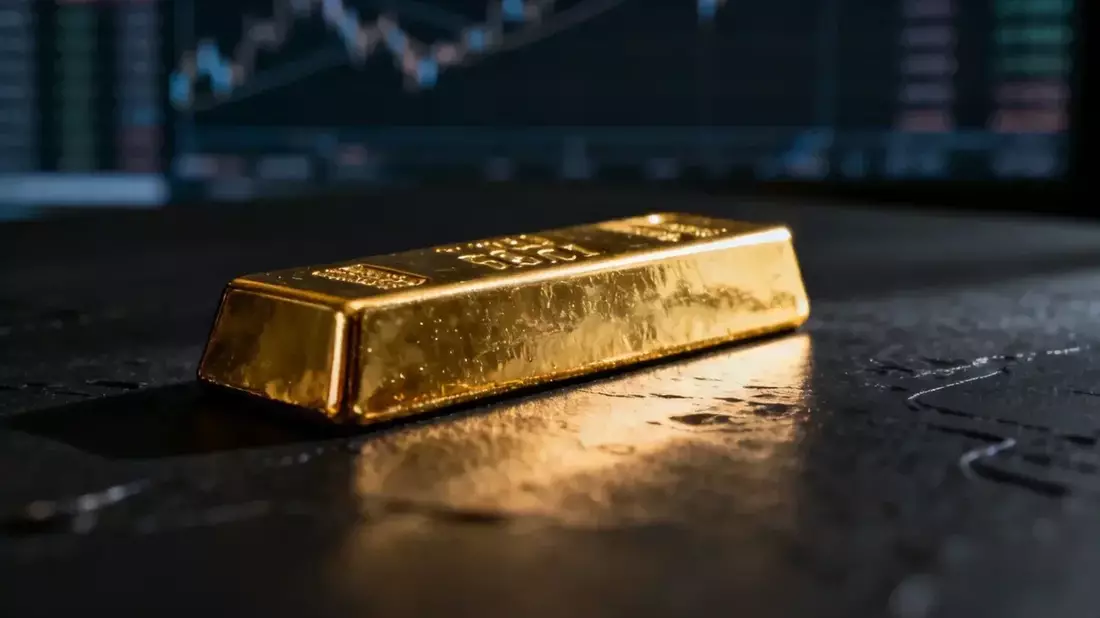 Gold Stuck at $4,100 as Jobs Miss and Oil Spike Duel