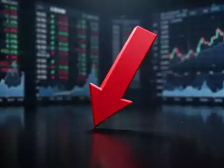 Ein roter Börsenpfeil zeigt scharf nach unten, umgeben von verschwommenen Finanzdaten, was einen Aktienrückgang symbolisiert. - Foto: über boerse-global.de