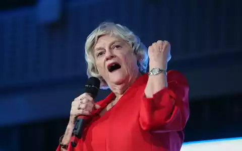 Ann Widdecombe galt als streitlustig. (Archivfoto) - Foto: Jonathan Brady/PA Wire/dpa