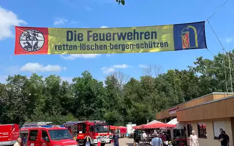 FW Weinheim: Tag der offenen Tür in der Feuerwache Süd - Weinheimer Feuerwehr erleben, Menschen kennenlernen und Ehrenamt entdecken. - Foto: presseportal.de