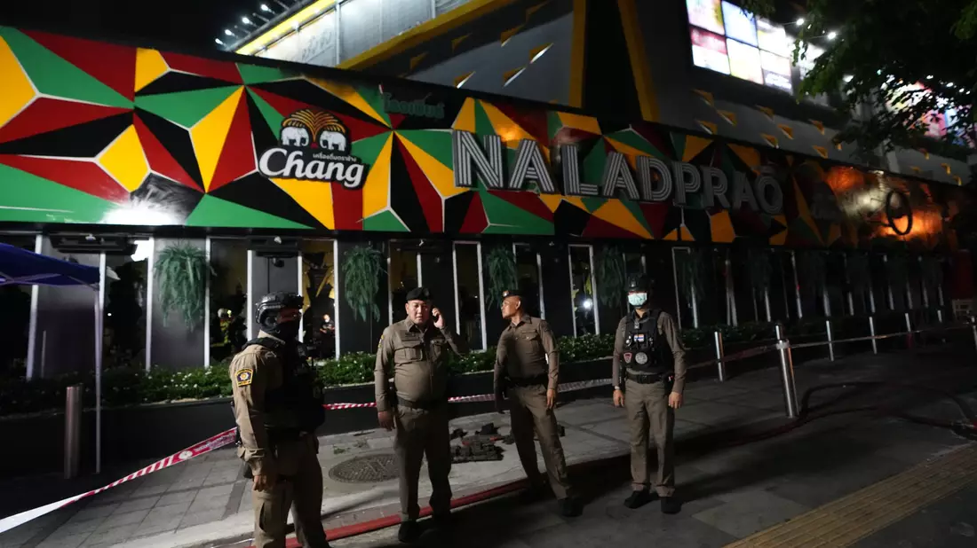Zahlreiche Menschen haben den Brand nicht überlebt. - Bild: Sakchai Lalit/AP/dpa