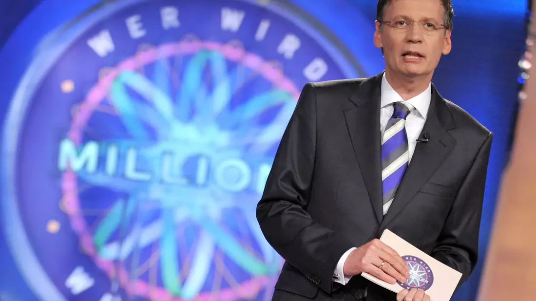 Seit 1999 moderiert Jauch die Quizshow «Wer wird Millionär?» bei RTL. (Archivbild) - Bild: Jörg Carstensen/dpa