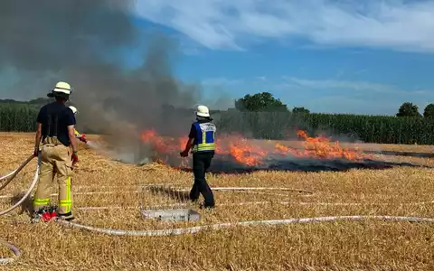 FFW Schwalmtal: Gemeinsame Einsatzübung der Löschzüge Amern, Brüggen und Dülken - Foto: presseportal.de