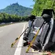 Bei dem Unfall nahe Hechingen wurden laut Polizei vier Menschen verletzt.  - Bild: Ralf Biesinger/dpa