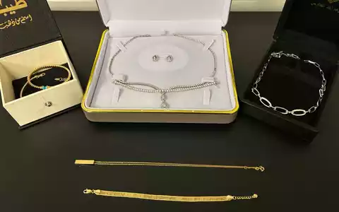 HZA-S: Zoll entdeckt geschmuggelten Goldschmuck im Wert von knapp 15.000 Euro - Foto: presseportal.de