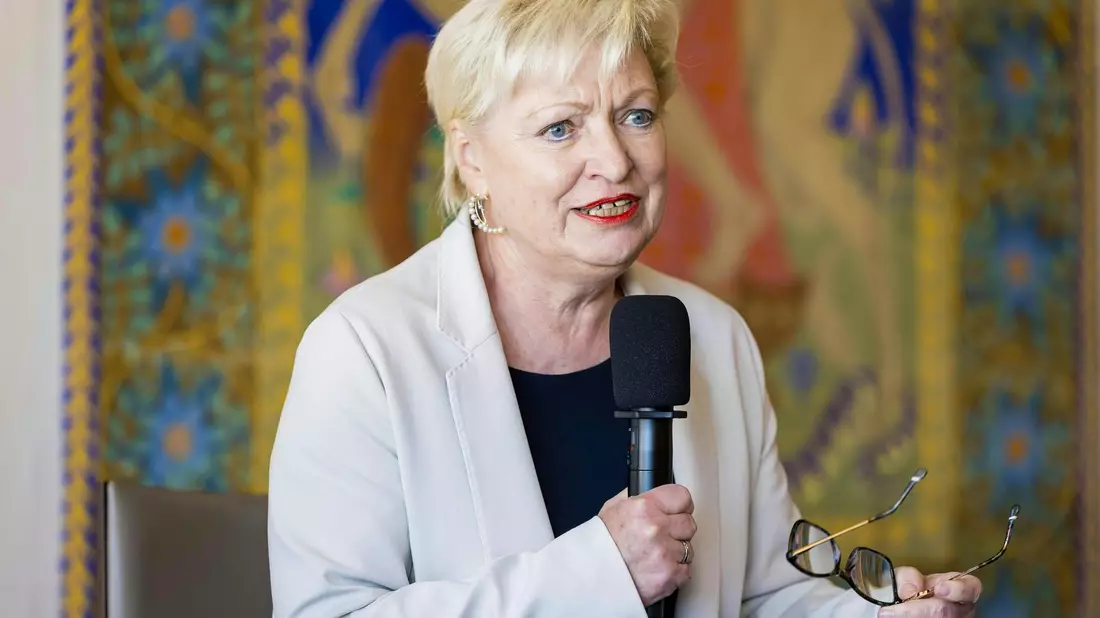 Karin Bergmann leitet das Festival dieses und nächstes Jahr. (Archivbild) - Bild: Christian Leopold/Neumayr Fotografie/APA/dpa