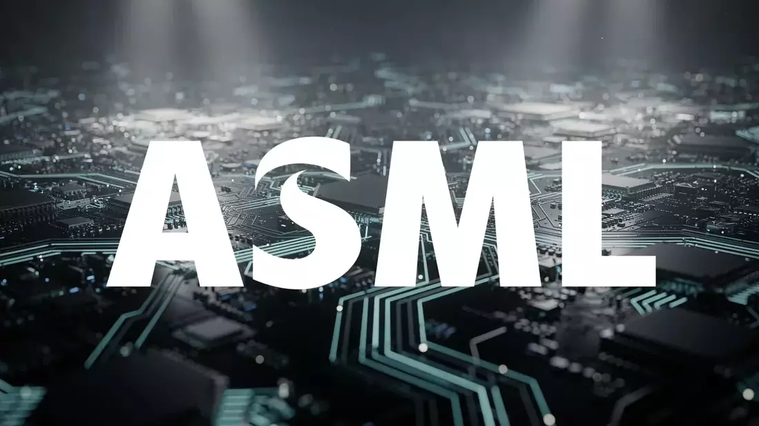 ASML Stock Slips 1.66% Amid Asian Chip Rout, But Long-Term Gains Persist