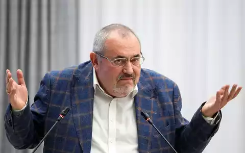 Das russische Justizministerium hatte den liberalen Politiker in der vergangenen Woche als «ausländischer Agent» eingestuft. (Archivbild) - Foto: Alexander Zemlianichenko/AP/dpa