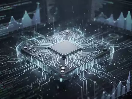 Nahaufnahme eines futuristischen Mikrochips mit leuchtenden Schaltkreisen, umgeben von verschwommenen digitalen Datenvisualisierungen und Code. - Foto: über boerse-global.de