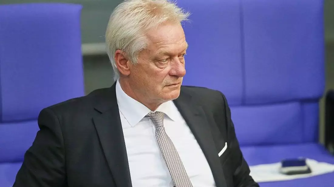 Verbraucherschützerin kritisiert Rainers Bürokratieabbaugesetz