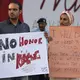 Nach dem Mord an Qandeel Baloch entzündete sich in Pakistan eine lautstarke öffentliche Debatte. (Archivbild) - Bild: picture alliance / dpa