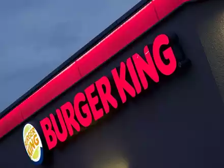 Burger King will in Deutschland wieder auf Expansion umschalten. (Archiv) - Foto: Carsten Hoefer/dpa