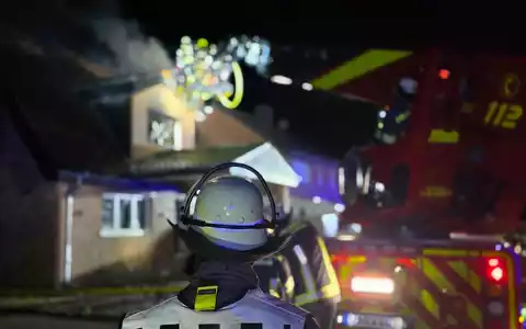 FW-WRN: Dachstuhlbrand in Werne - Feuerwehr verhindert Ausbreitung des Feuers - Foto: presseportal.de