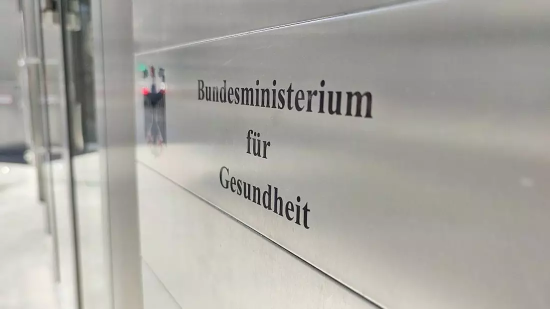 Bund hinterlegt 790 Millionen Euro für Masken-Klagen