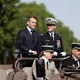 Präsident Macron nahm zum Ende seiner zweiten Amtszeit die Parade zum Nationalfeiertag zum zehnten und letzten Mal ab. - Bild: Benoit Tessier/Pool Reuters via AP/dpa