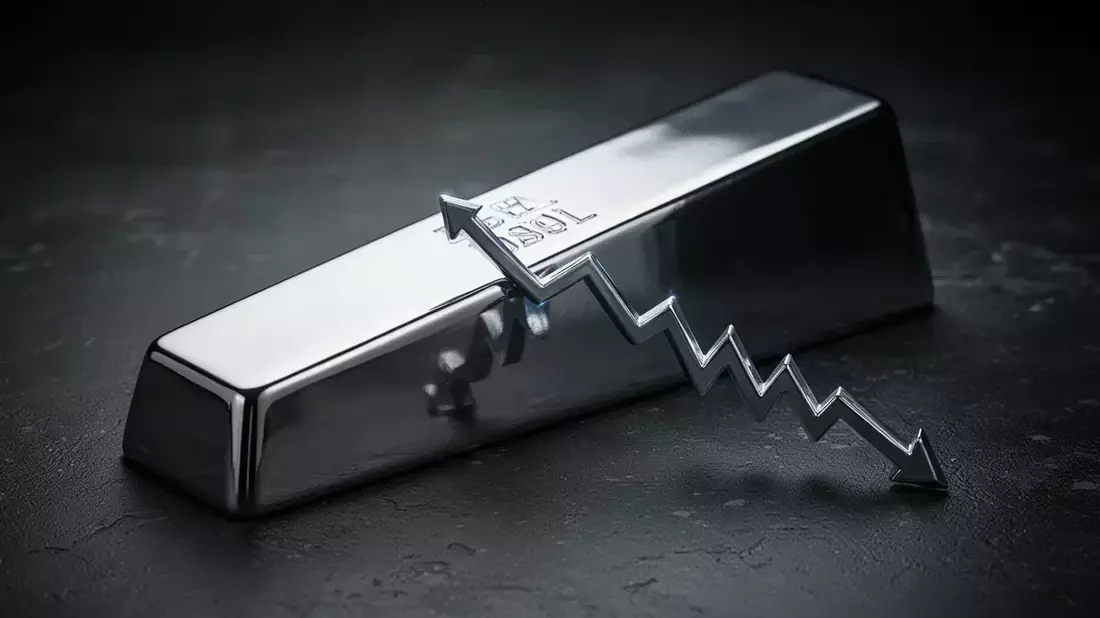 Silver Supply Deficit Deepens: By-Product Dependency and AI Demand Reshape Market