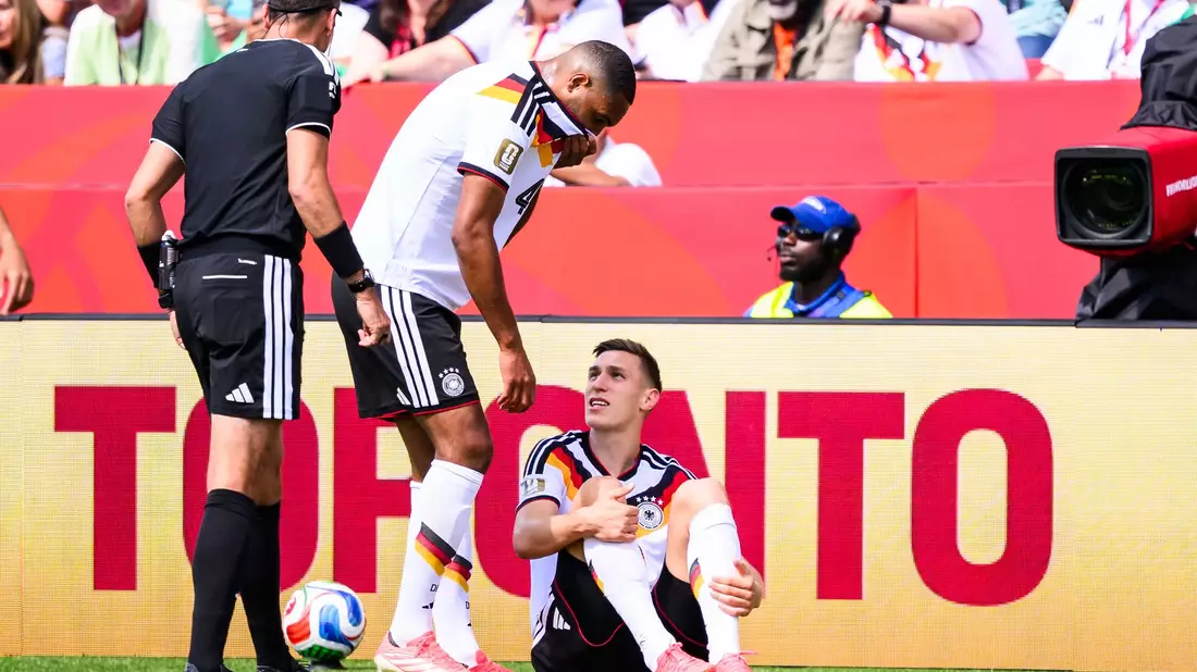 Nico Schlotterbeck verletzte sich beim 2:1 gegen die Elfenbeinküste bei der WM (Archivbild) - Bild: Tom Weller/dpa
