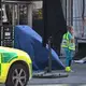 Rund 200 Arbeiter sind nach Angaben von Belga evakuiert worden. - Bild: Emile Windal/Belga/dpa