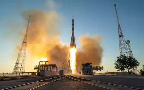 Die 75. Mission zur Internationalen Raumstation ISS ist erfolgreich gestartet. - Foto: Bill Ingalls/NASA/AP/dpa
