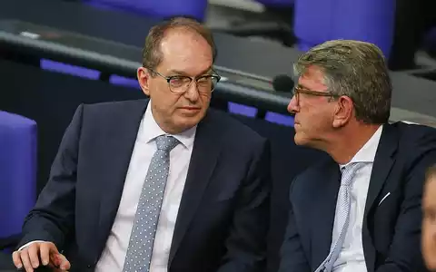 Alexander Dobrindt und Wolfram Weimer (Archiv) - Foto: via dts Nachrichtenagentur