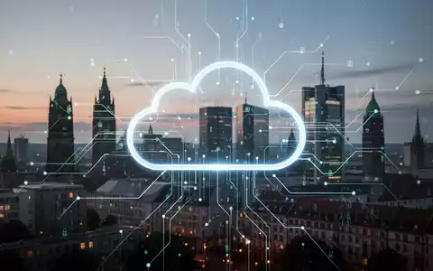 Ein stilisiertes, leuchtendes Cloud-Symbol, das mit einem Netzwerk digitaler Linien und Datenflüsse verbunden ist, vor einer modernen deutschen Stadtkulisse. - Foto: über boerse-global.de