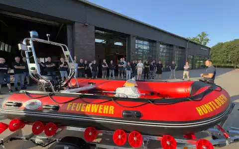FW-OLL: Feuerwehr Huntlosen erweitert Ausstattung um modernes Rettungsboot für Wasserrettung - Foto: presseportal.de