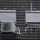 Split-Klimaanlagen verfügen über eine Außen- und eine Inneneinheit. - Bild: Marijan Murat/dpa