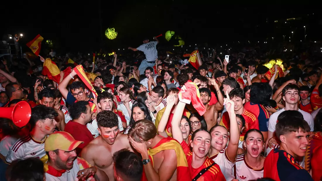 In Madrid wurde kräftig gefeiert. - Bild: Gustavo Valiente/EUROPA PRESS/dpa